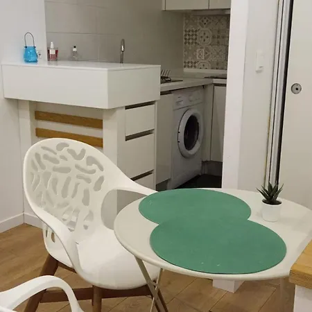 Estudio Mobilado Com Cozinha Na Apartment