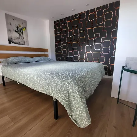 Estudio Mobilado Com Cozinha Na Daire *